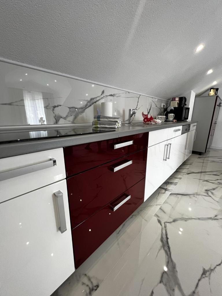 Luxury Apartment Megy Otočac Buitenkant foto